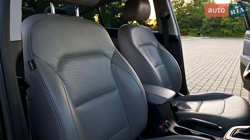 Седан Hyundai Elantra 2016 в Одессе