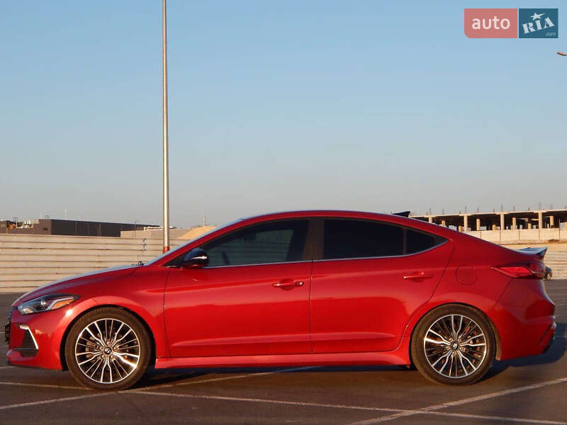 Седан Hyundai Elantra 2018 в Львове