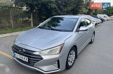 Седан Hyundai Elantra 2018 в 