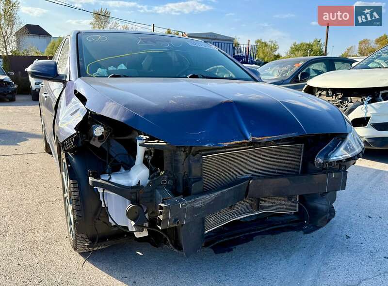 Hyundai Elantra 2018