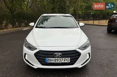 Седан Hyundai Elantra 2016 в 