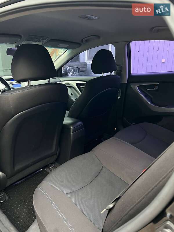Седан Hyundai Elantra 2013 в Знаменке фото 20 Седан Hyundai Elantra 2013 в Знаменке