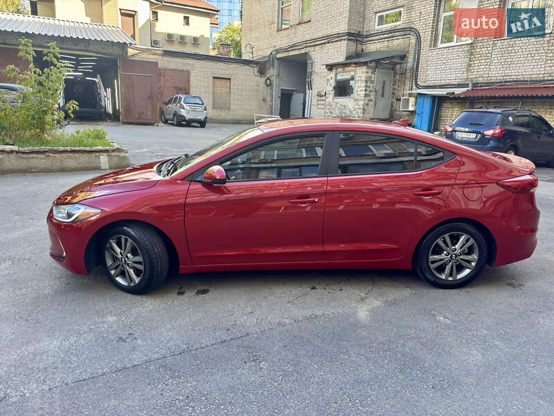 Седан Hyundai Elantra 2017 в Харькове