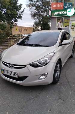 Седан Hyundai Elantra 2011 в Киеве