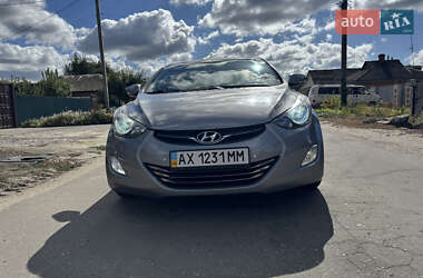 Седан Hyundai Elantra 2012 в Краснограде