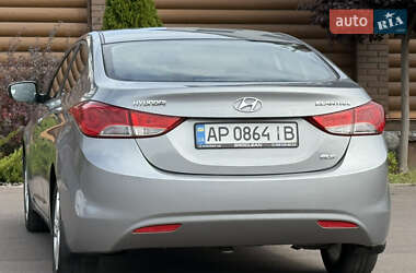 Седан Hyundai Elantra 2013 в 