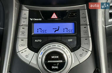 Седан Hyundai Elantra 2013 в 