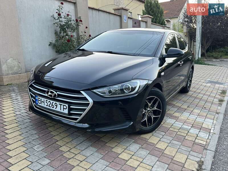 Седан Hyundai Elantra 2016 в Одессе