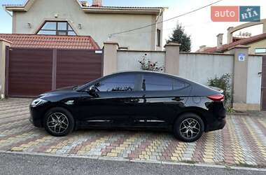 Седан Hyundai Elantra 2016 в 