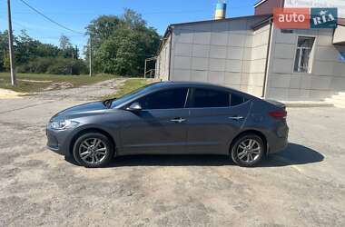 Седан Hyundai Elantra 2018 в 