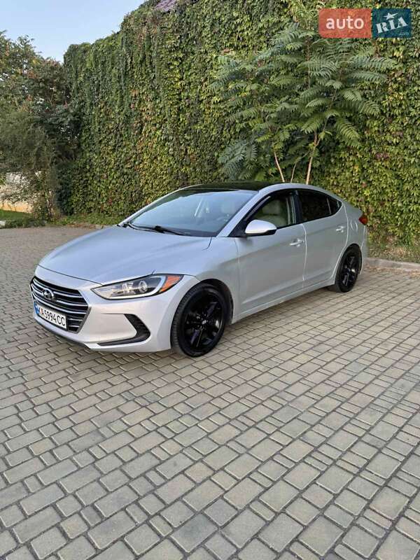 Hyundai Elantra 2016