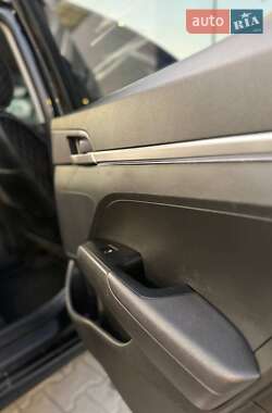 Седан Hyundai Elantra 2019 в 