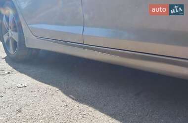 Седан Hyundai Elantra 2012 в 