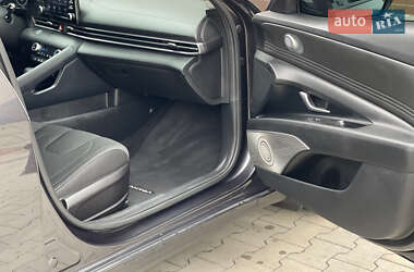 Седан Hyundai Elantra 2021 в 