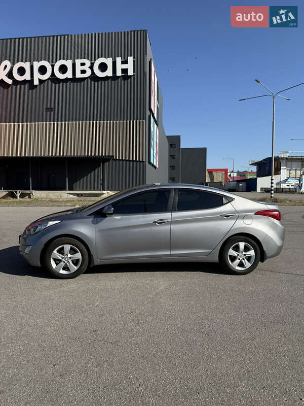 Седан Hyundai Elantra 2013 в Харькове фото 3 Седан Hyundai Elantra 2013 в Харькове