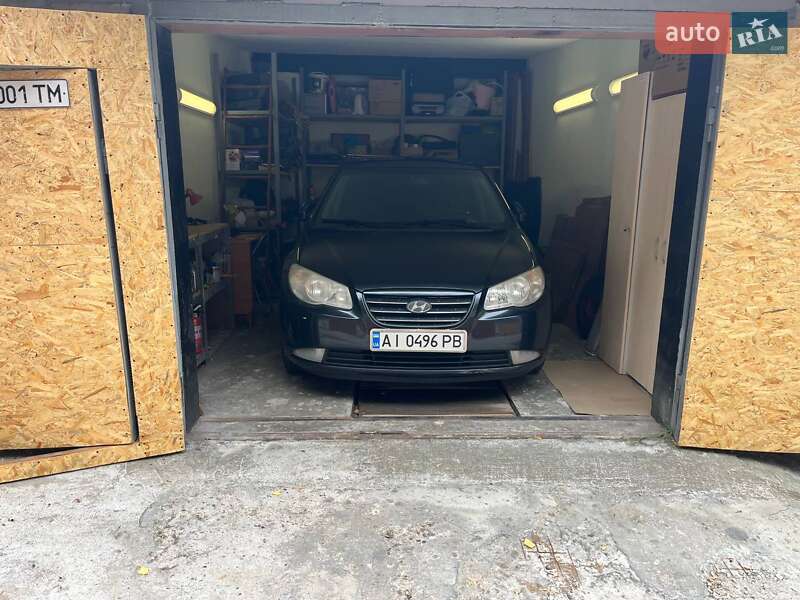 Седан Hyundai Elantra 2008 в 