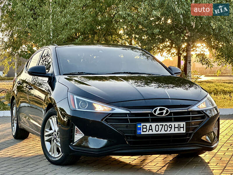 Седан Hyundai Elantra 2019 в Кропивницком