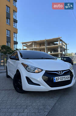 Седан Hyundai Elantra 2015 в 