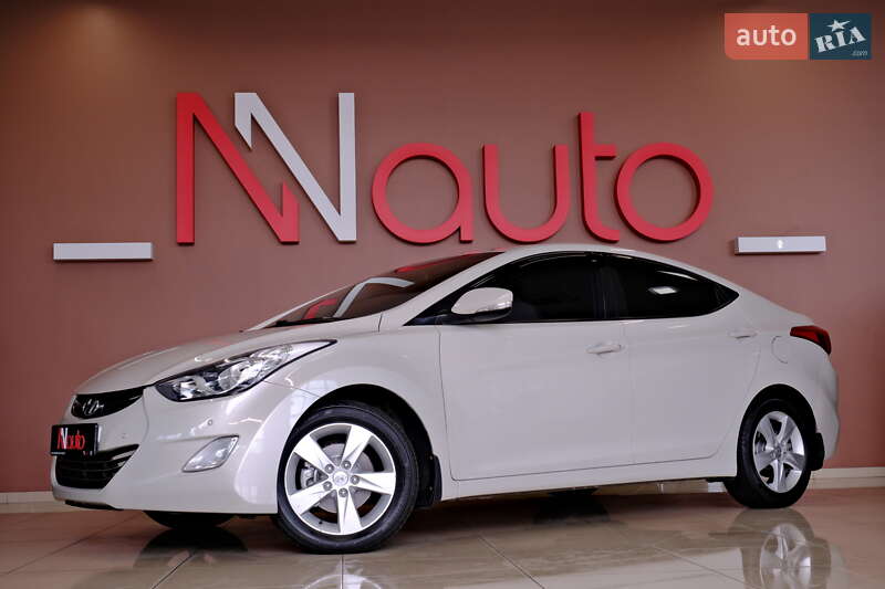 Hyundai Elantra 2013