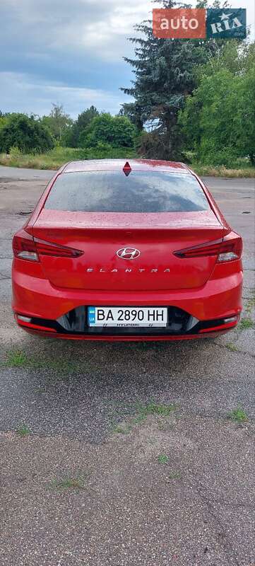 Седан Hyundai Elantra 2019 в Кропивницком