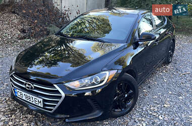 Седан Hyundai Elantra 2017 в Киеве