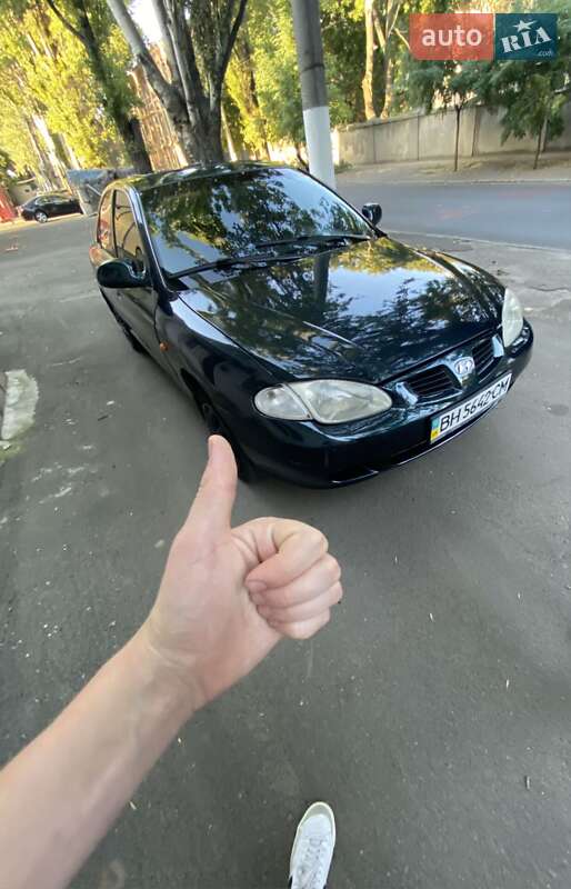 Седан Hyundai Elantra 1999 в Одессе