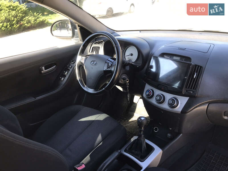 Седан Hyundai Elantra 2008 в Белой Церкви