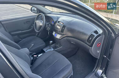 Седан Hyundai Elantra 2008 в 