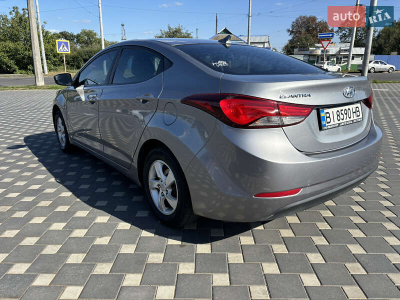 Седан Hyundai Elantra 2014 в Полтаве