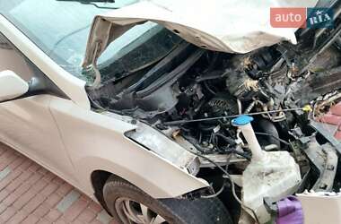 Hyundai Elantra 2011