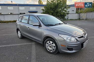 Универсал Hyundai Elantra 2011 в 