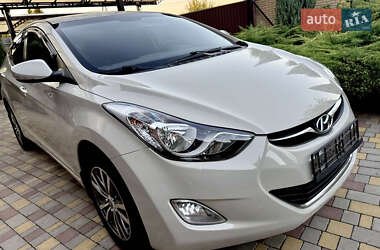 Седан Hyundai Elantra 2012 в 