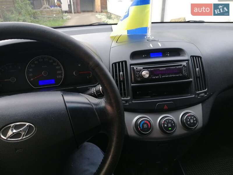 Седан Hyundai Elantra 2010 в Маневичах фото 4 Седан Hyundai Elantra 2010 в Маневичах