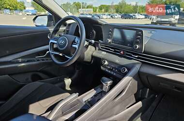 Седан Hyundai Elantra 2021 в 