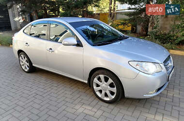 Седан Hyundai Elantra 2010 в Одессе