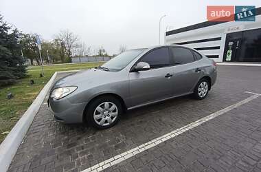 Седан Hyundai Elantra 2011 в Николаеве