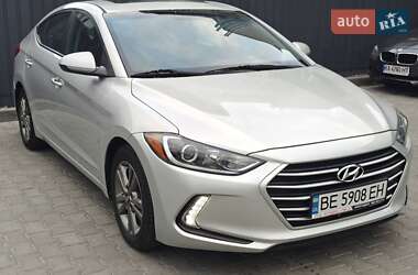 Седан Hyundai Elantra 2016 в Киеве