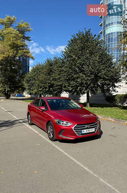 Седан Hyundai Elantra 2016 в 