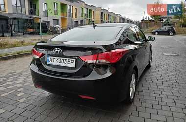 Седан Hyundai Elantra 2012 в 