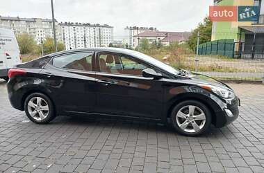 Седан Hyundai Elantra 2012 в 
