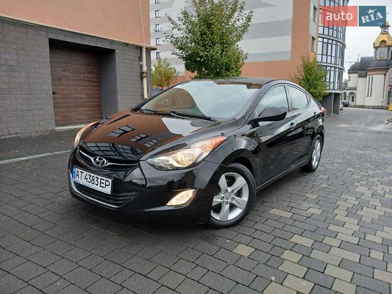 Седан Hyundai Elantra 2012 в Ивано-Франковске