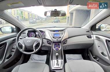 Седан Hyundai Elantra 2012 в 