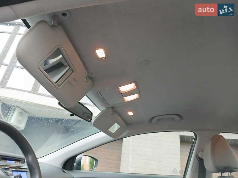 Седан Hyundai Elantra 2012 в Ивано-Франковске