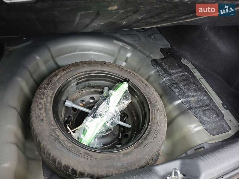 Седан Hyundai Elantra 2012 в Ивано-Франковске