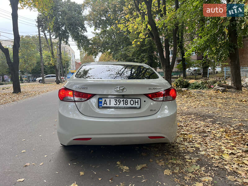 Седан Hyundai Elantra 2012 в Киеве фото 7 Седан Hyundai Elantra 2012 в Киеве
