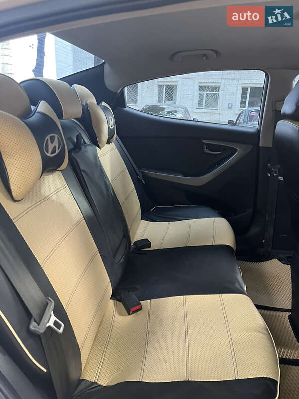 Седан Hyundai Elantra 2012 в Киеве фото 19 Седан Hyundai Elantra 2012 в Киеве