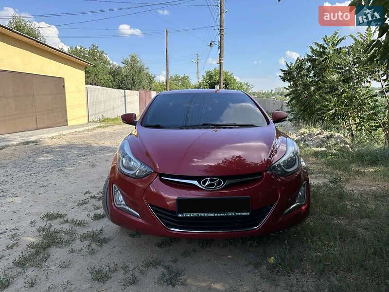 Седан Hyundai Elantra 2014 в 