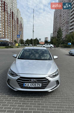 Hyundai Elantra 2017