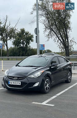 Hyundai Elantra 2012