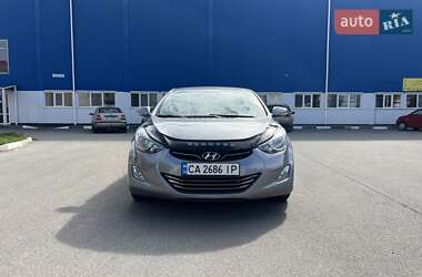 Седан Hyundai Elantra 2013 в 